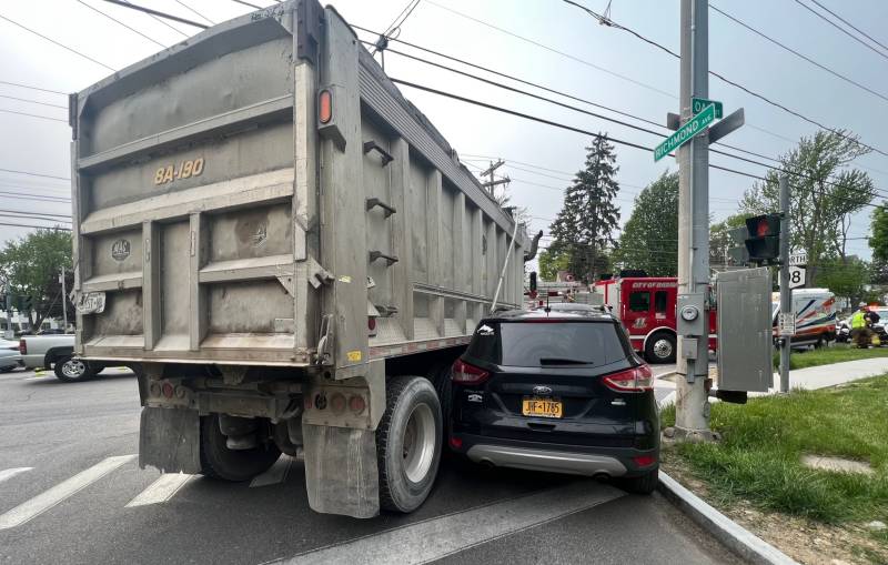 Accident on Richmond at Oak 