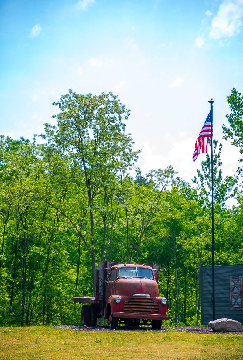 truck flag dodgson road alexander